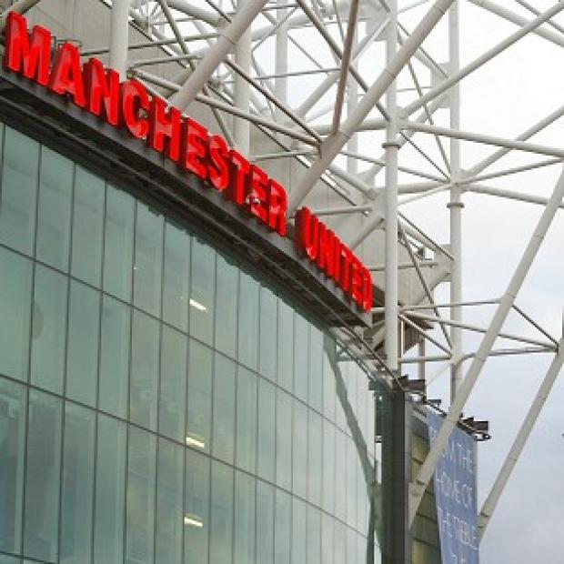 Chilean striker Angelo Henriquez has joined Manchester United