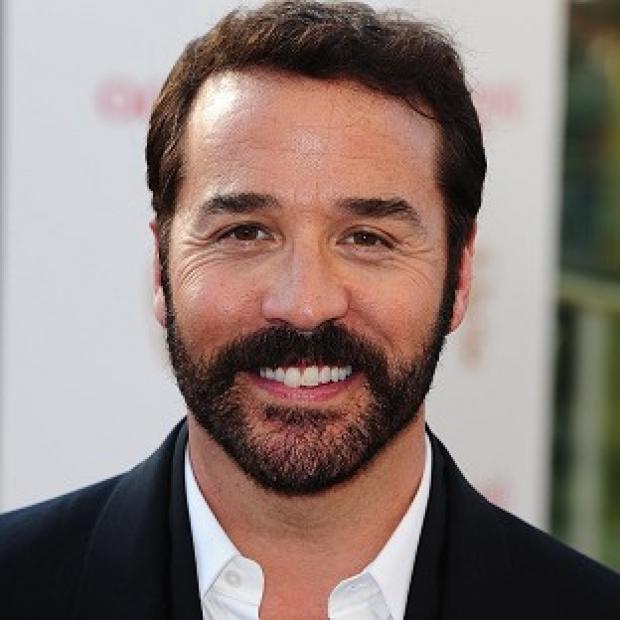 Jeremy Piven says British actors work hard and are 'humble'