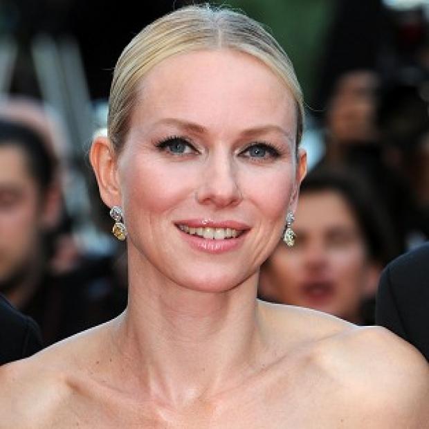 Naomi Watts met Nicole Kidman on the set of Flirting