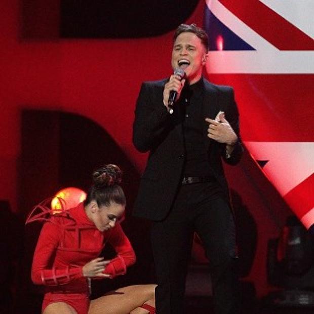 Olly Murs admits he likes to play it safe