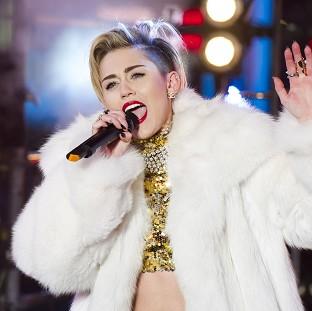 Congleton Guardian: Miley Cyrus is promoting Marc Jacobs' fashion line Congleton Guardian: Miley Cyrus is promoting Marc Jacobs' fashion line