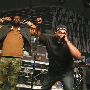 Congleton Guardian: De La Soul's Kevin Mercer and Vincent Mason, from left, join Damon Albarn during the SXSW Music Festival (AP) Congleton Guardian: De La Soul's Kevin Mercer and Vincent Mason, from left, join Damon Albarn during the SXSW Music Festival (AP)