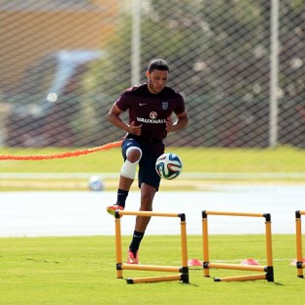 Congleton Guardian: Alex Oxlade-Chamberlain is closing in on his return from a knee injury Congleton Guardian: Alex Oxlade-Chamberlain is closing in on his return from a knee injury