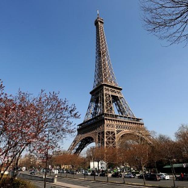 Congleton Guardian: Paris is seen to be more welcoming than London by Chinese travellers Congleton Guardian: Paris is seen to be more welcoming than London by Chinese travellers