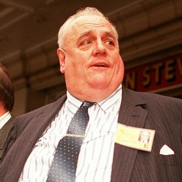 Congleton Guardian: Police investigating child sex abuse claims against Sir Cyril Smith were warned off by a magistrate friend, a report says Congleton Guardian: Police investigating child sex abuse claims against Sir Cyril Smith were warned off by a magistrate friend, a report says